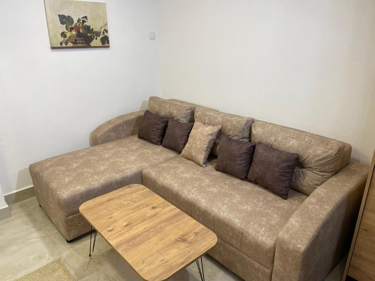 Bora Apartmani - Free Parking - City Center Вранє Екстер'єр фото