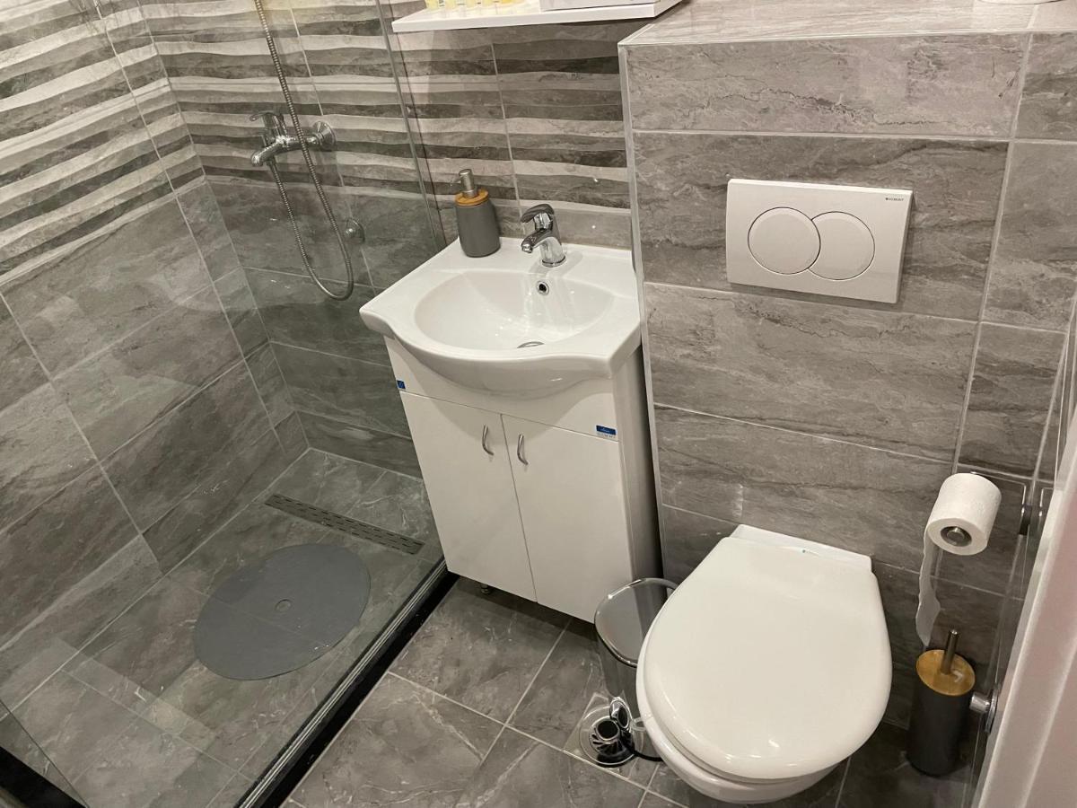 Bora Apartmani - Free Parking - City Center Вранє Екстер'єр фото