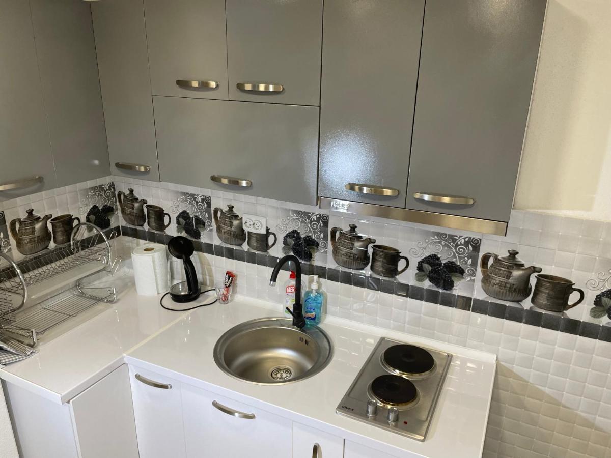 Bora Apartmani - Free Parking - City Center Вранє Екстер'єр фото