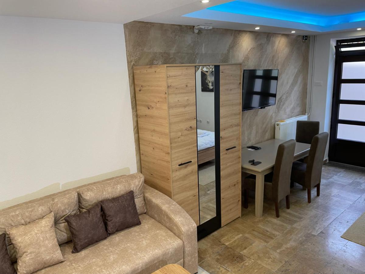 Bora Apartmani - Free Parking - City Center Вранє Екстер'єр фото